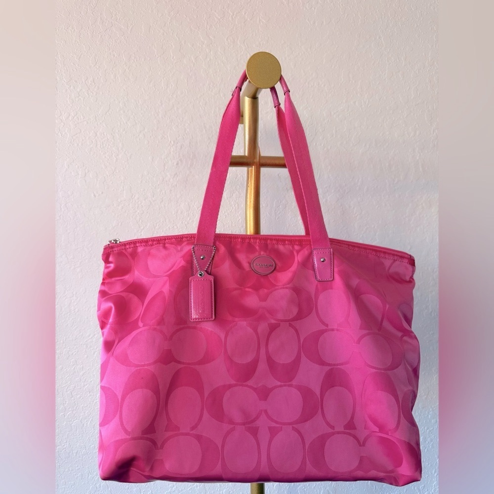 COACH Getaway Signature Fushsia Nylon Large Packable Weekender Bag (no Pouch)